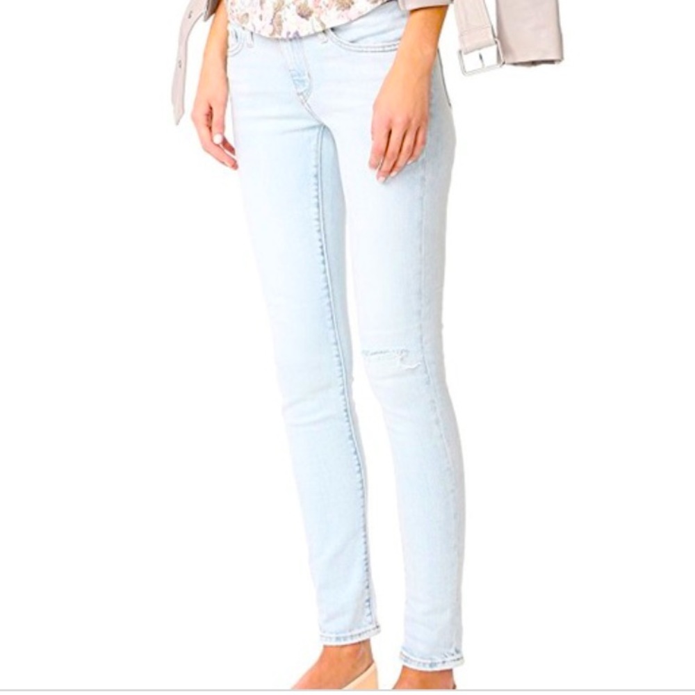 711 skinny Levi’s
